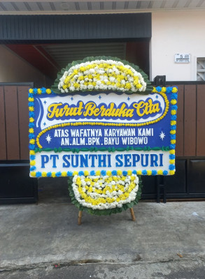 Papan Bunga Duka di Gejagan